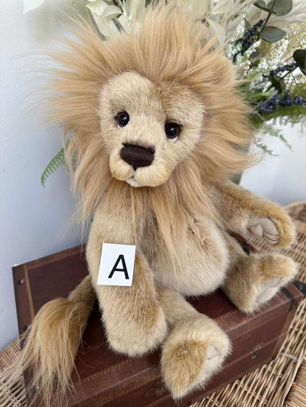 Anniversary Linus Charlie Bears  Plush Collection Lion