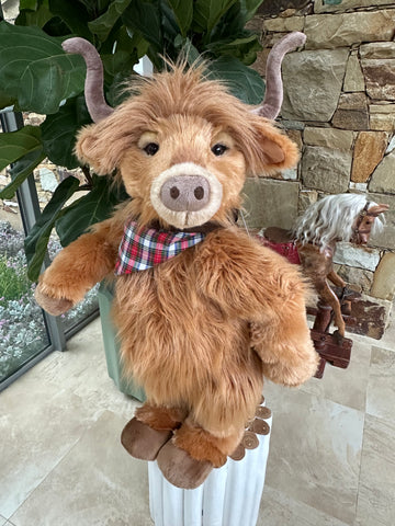 Hoofprints Large Standing Plush Charlie Bears Highland Cow No 726