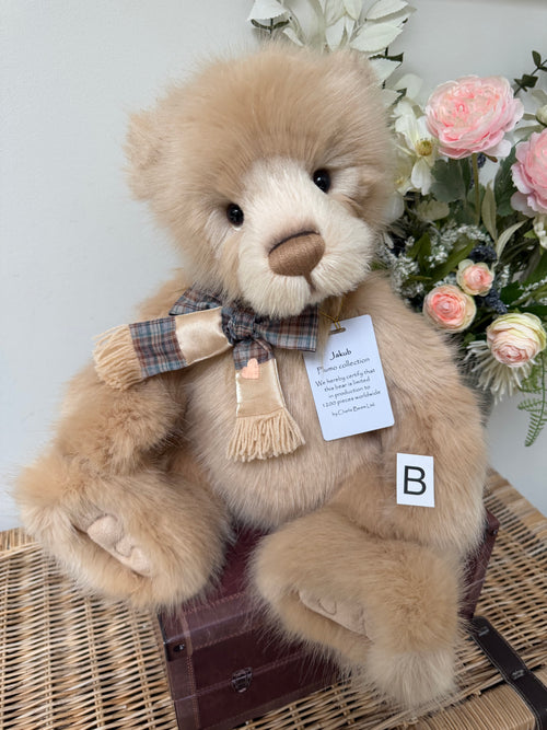 Jakub Charlie Bears 2026 Plush Collection Plumo Teddy Bear