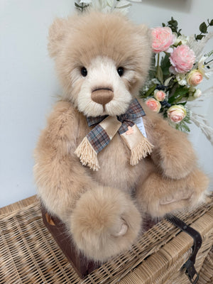 Jakub Charlie Bears 2026 Plush Collection Plumo Teddy Bear