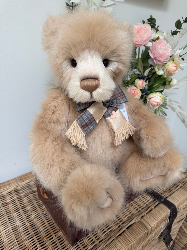 Jakub Charlie Bears 2026 Plush Collection Plumo Teddy Bear