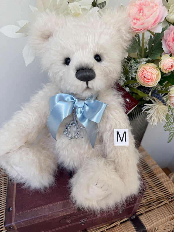 Snowden Charlie Bears 2026 Plush Collection Growler Teddy Bear