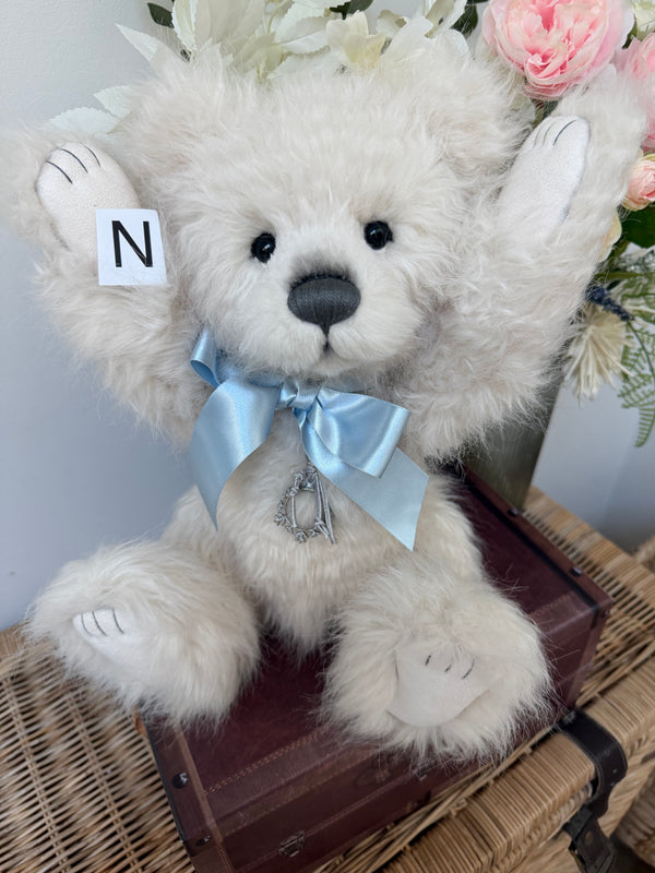 Snowden Charlie Bears 2026 Plush Collection Growler Teddy Bear