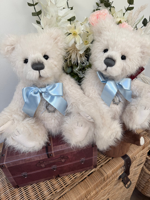 Snowden Charlie Bears 2026 Plush Collection Growler Teddy Bear