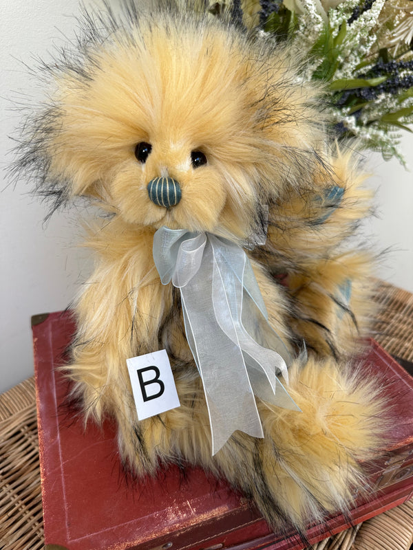 Star Jasmine Charlie Bears Plush Collection Teddy Bear