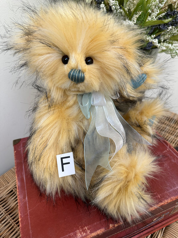 Star Jasmine Charlie Bears Plush Collection Teddy Bear