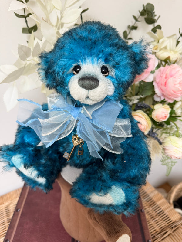 Narnia Charlie Bears Isabelle Collection Limited Edition No 256