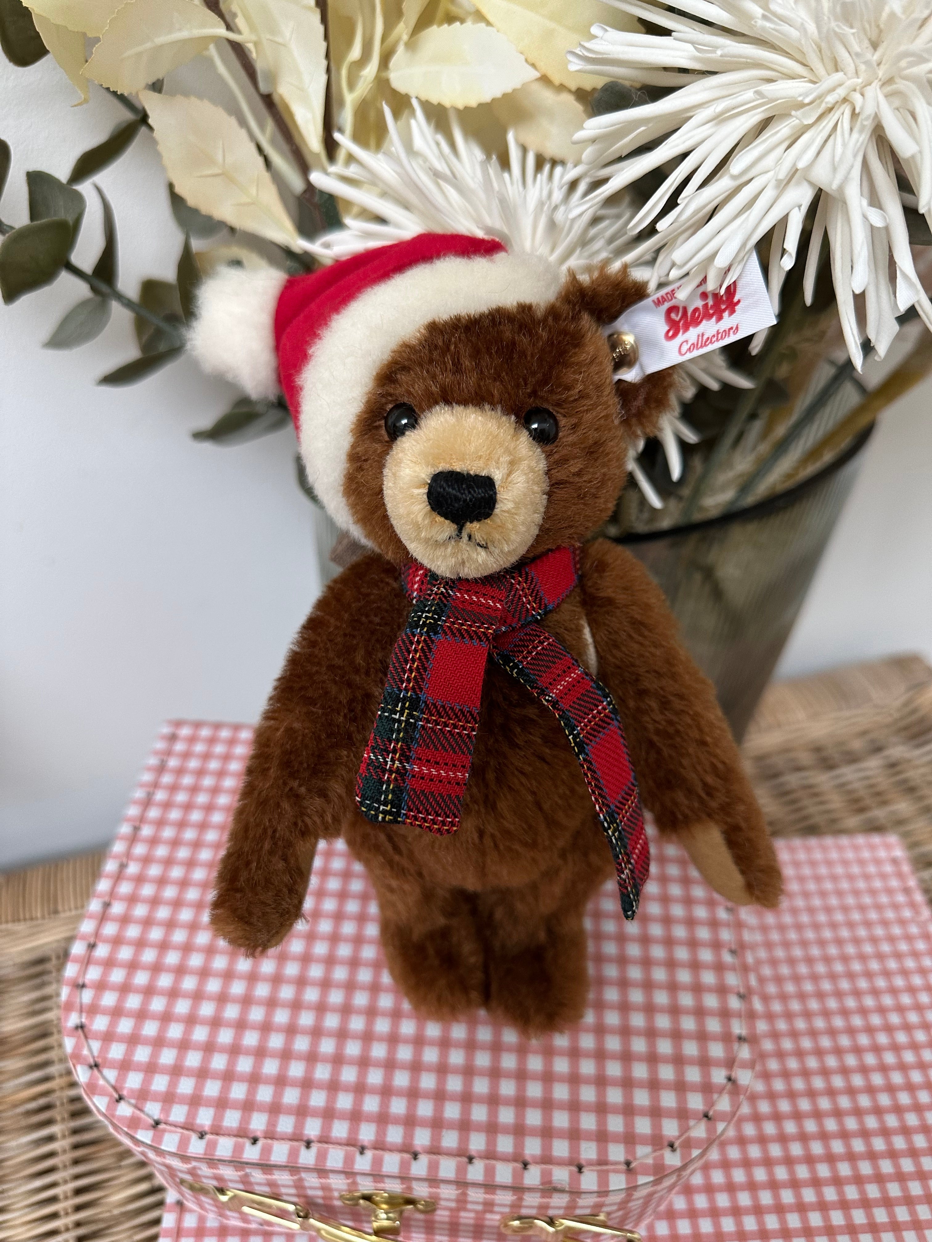 Santa Claus Steiff Christmas Limited Edition Teddy Bear Number 206