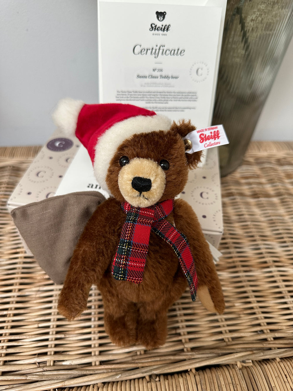 Santa Claus Steiff Christmas Limited Edition Teddy Bear Number 206