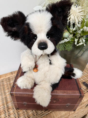 Muddy Boots Isabelle Collection Limited Edition Collectable Dog No 189