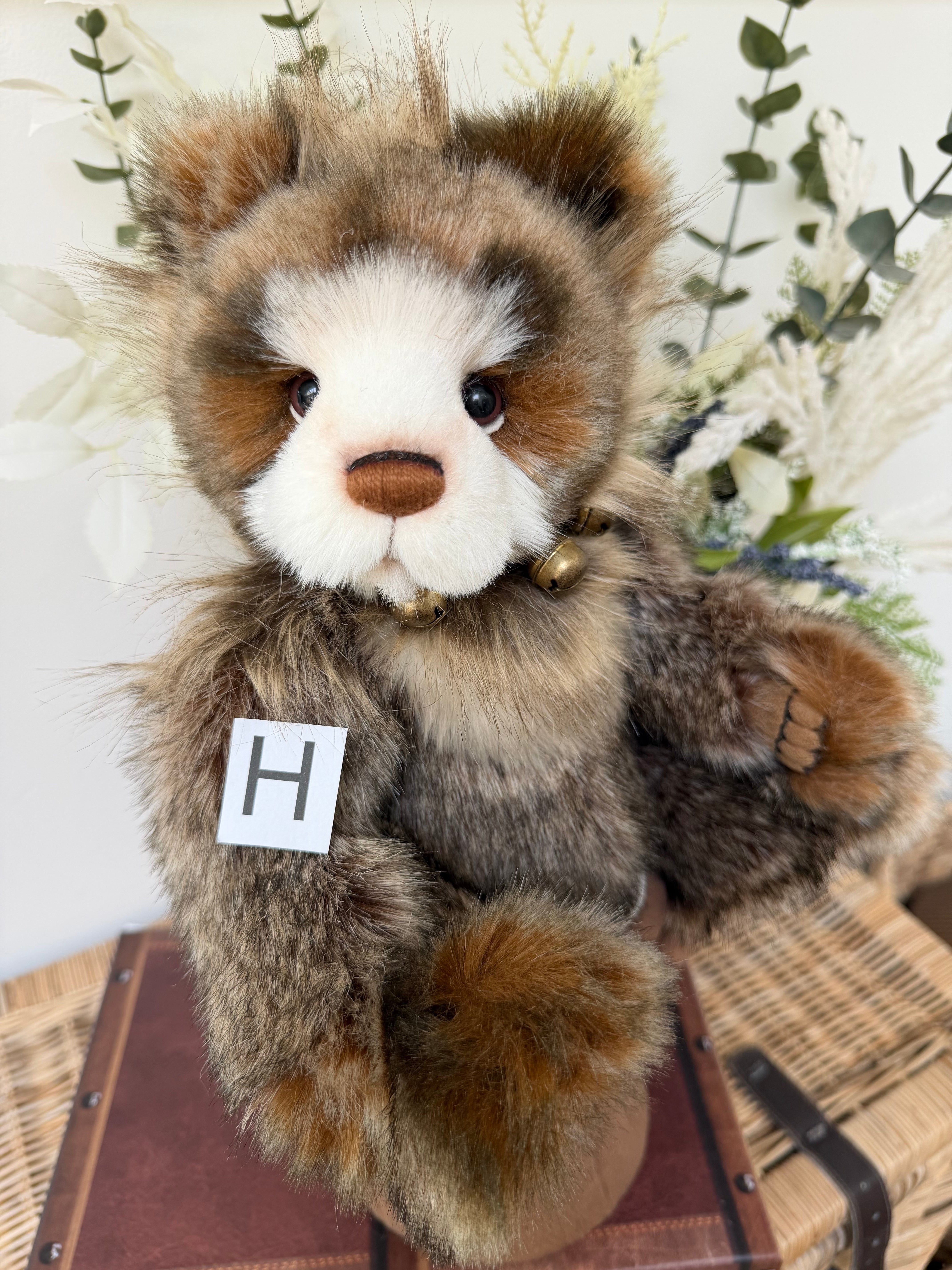 チャーリーベアーズ　Graeme Anniversary Graeme Charlie Bears Collectable Plush Teddy Bear