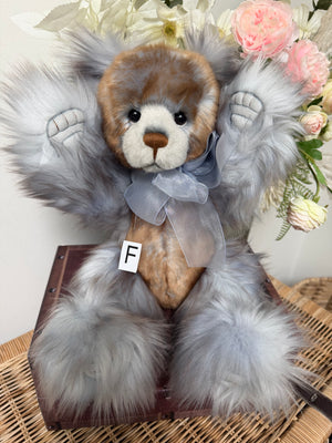 Avalon Charlie Bears Plush Collection Collectable Teddy Bear