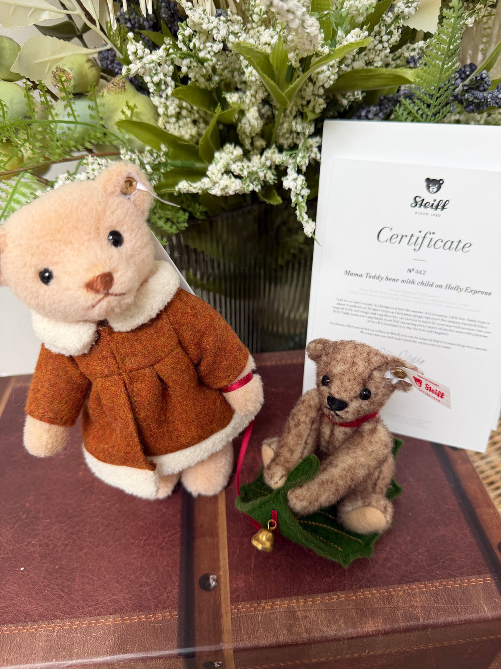 Mama Teddy Bear with child on Holly Express No 442