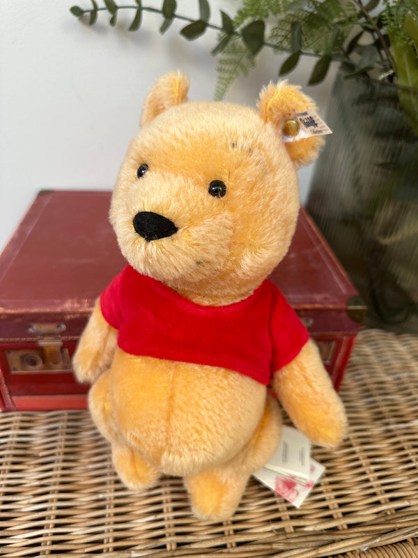 New Release Steiff Classics Disney Winnie the Pooh Option C