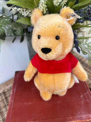 New Release Steiff Classics Disney Winnie the Pooh Option C