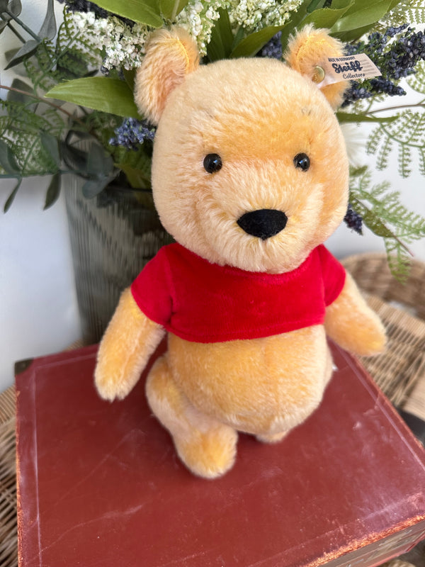 New Release Steiff Classics Disney Winnie the Pooh Option C