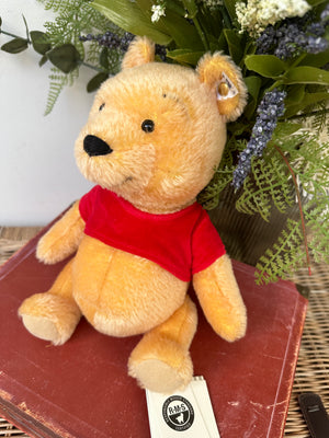 New Release Steiff Classics Disney Winnie the Pooh Option C