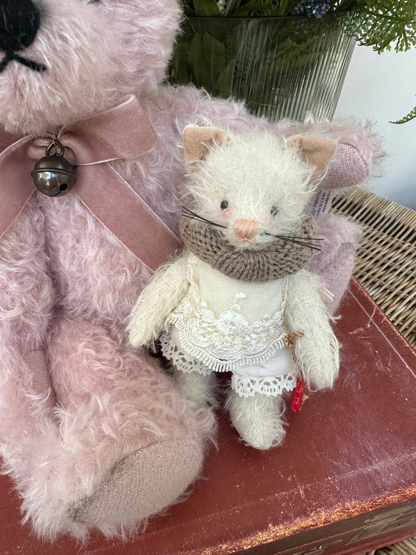 Michelle 14cm Teddy Hermann Original Limited Edition Miniature Mohair Kitten No 59