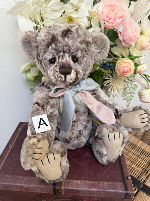 MO Charlie Bears Plush Collection Teddy Bear