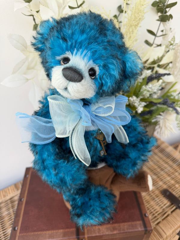 Narnia Charlie Bears Isabelle Collection Limited Edition No 252