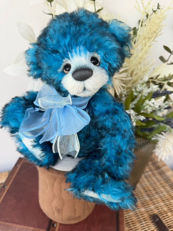 Narnia Charlie Bears Isabelle Collection Limited Edition No 252