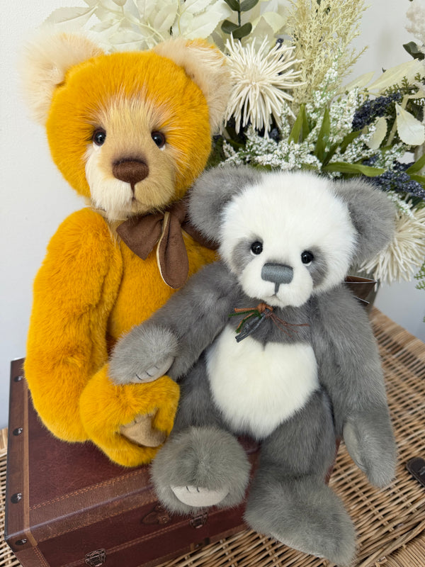 Mrs Jones Charlie Bears Golden Plush Collection Teddy Bear