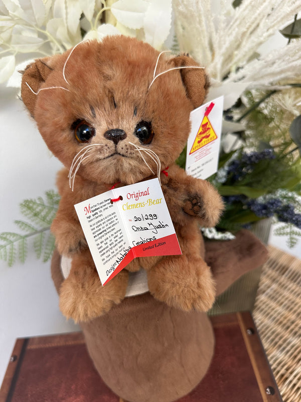 Justin Limited Edition Soft Plush Artist Collectable Cat No 20