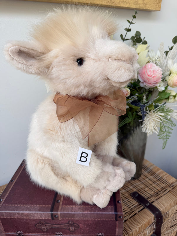 Trample Charlie Bears Bearhouse Bear Soft Plush Alpaca
