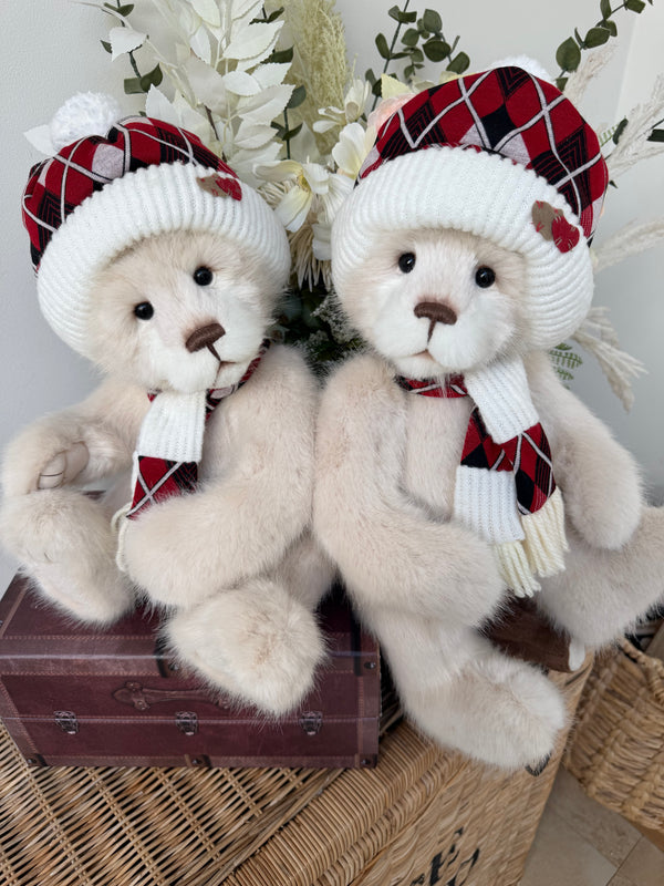 Cozy Charlie Bears Plush Collection Collectable Hatty Teddy Bear