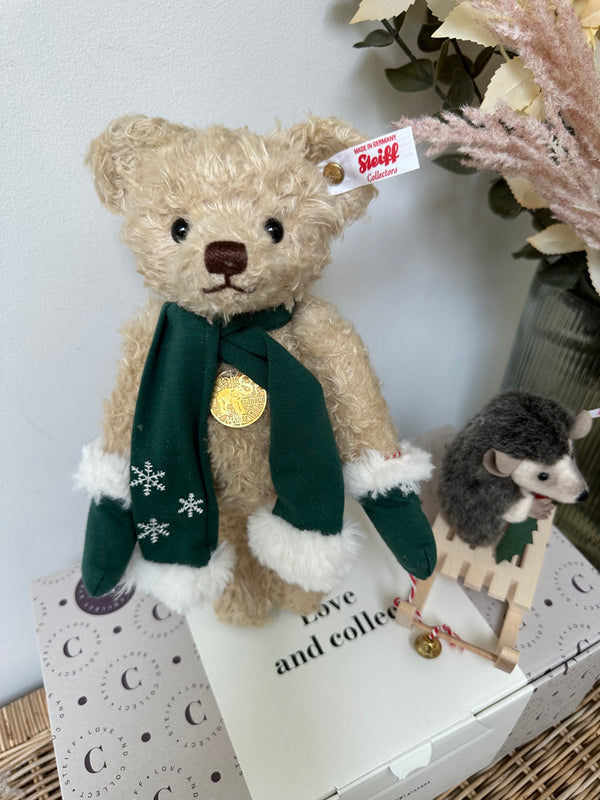 541 Teddys for Tomorrow Steiff Teddy Bear with Hedgehog Pair
