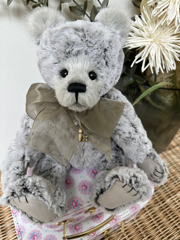 Ronan Charlie Bears 2022 Collectable Plush Teddy Bear