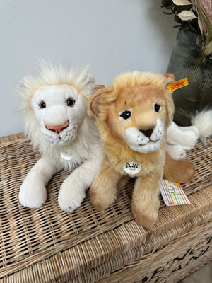 Leo Steiff Baby Dangling Children's Plush Lion Cub
