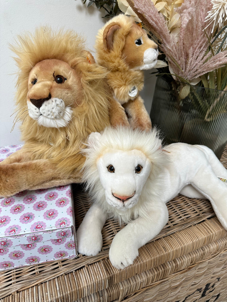 White 2025 lion plush