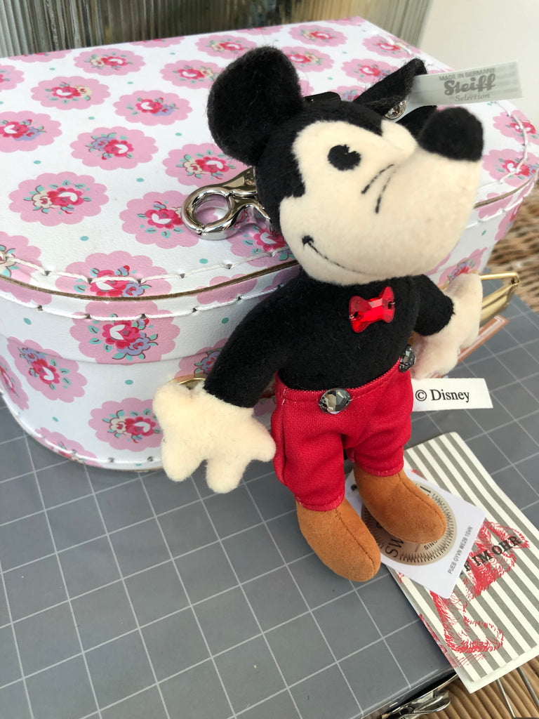Disney Mickey Mouse Swarovski Pendant Key Ring Bag Charm – Lovely