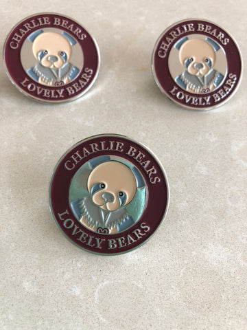 Lovely Bears Paw Store Exclusive Charlie Bears Collectors Linda Pin Badge.