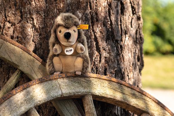 Joggi Steiff 20cm Soft & Cuddly Friends Mottled Brown Hedgehog